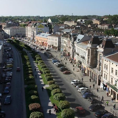 Apartment On Lychakivska 6-A Lviv Ngoại thất bức ảnh