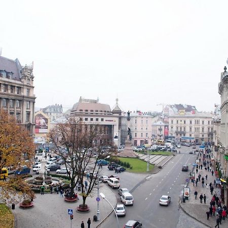 Apartment On Lychakivska 6-A Lviv Ngoại thất bức ảnh